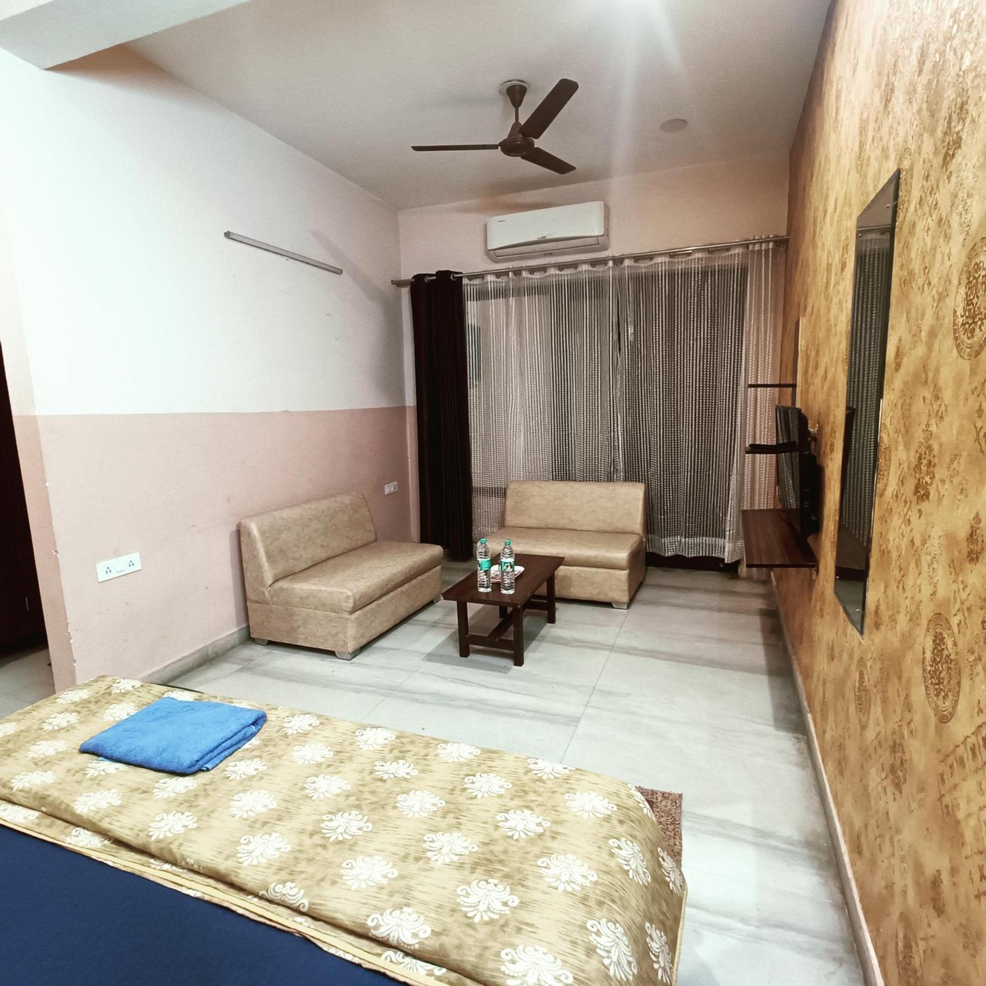 Mi Casa Sector 47 Lejlighed Gurgaon Eksteriør billede