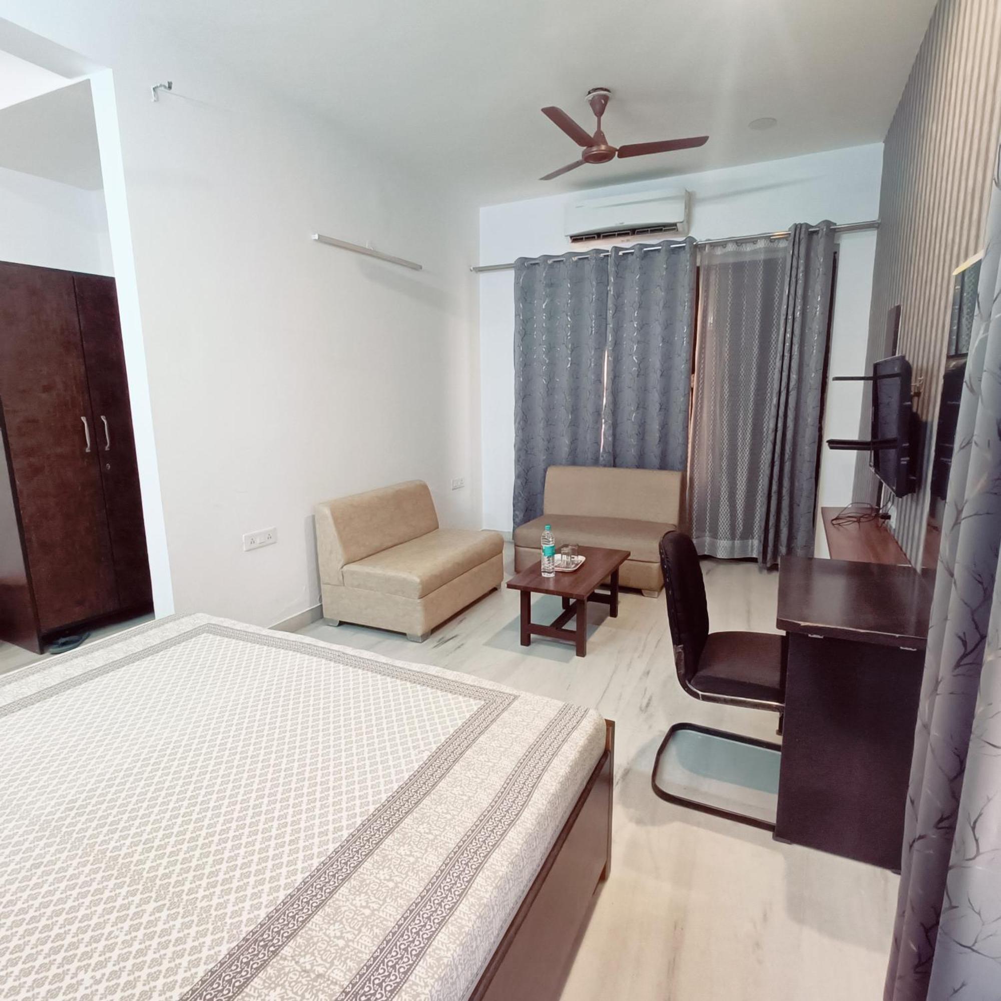 Mi Casa Sector 47 Lejlighed Gurgaon Eksteriør billede